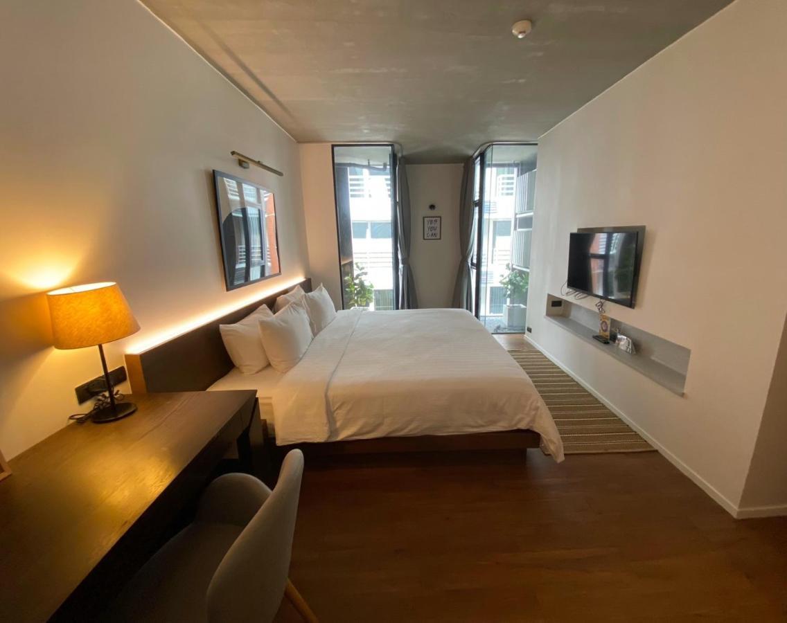 T2 Residence Sathorn Bangkok Buitenkant foto